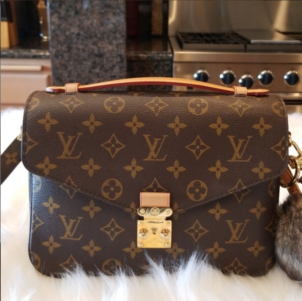 Louis Vuitton Pochette Metis